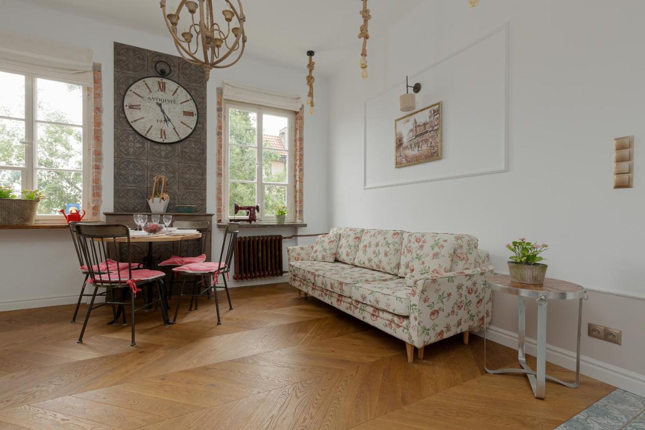 Apartment On The Warsaw Square By Noclegi Renters Exterior photo
