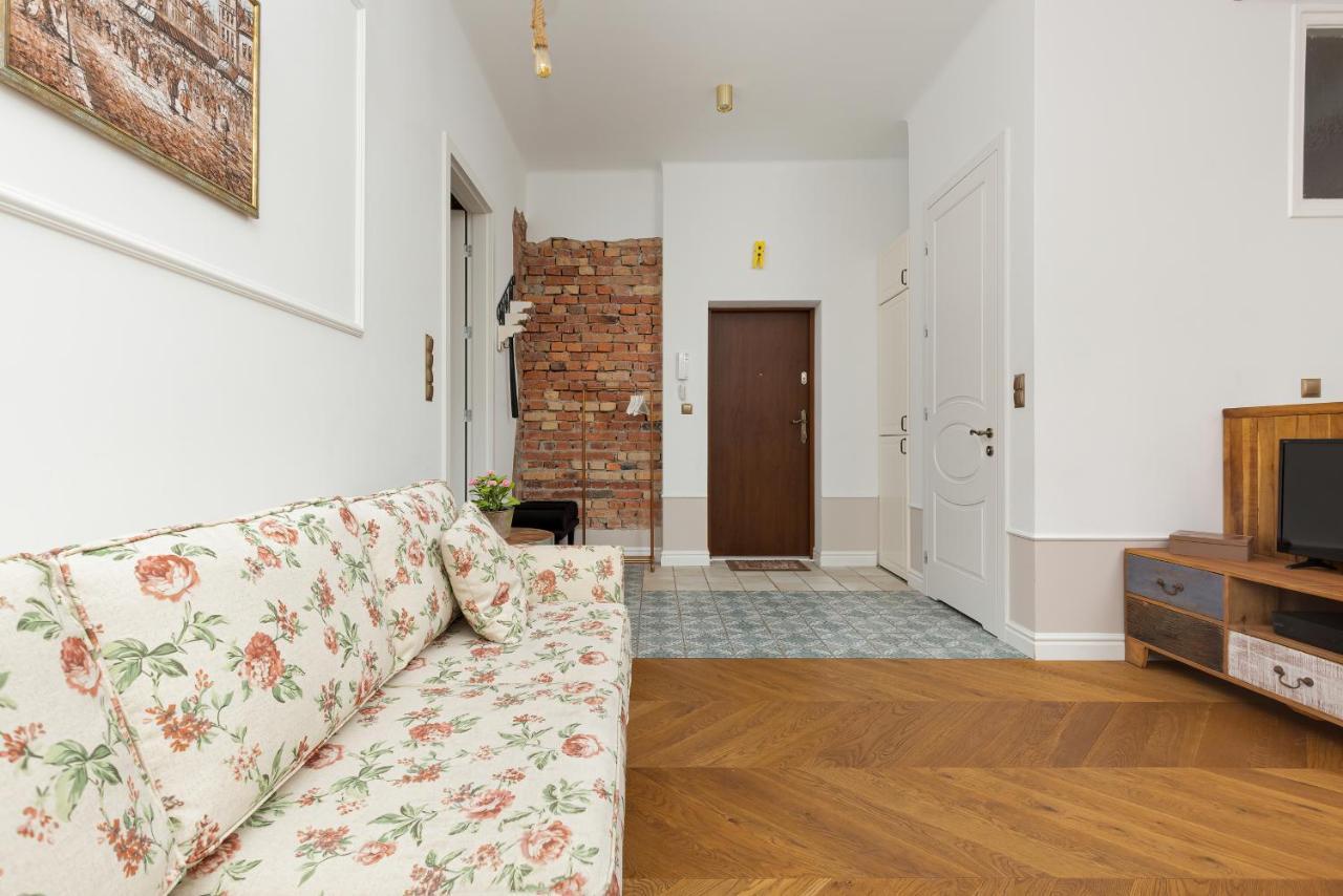 Apartment On The Warsaw Square By Noclegi Renters Exterior photo